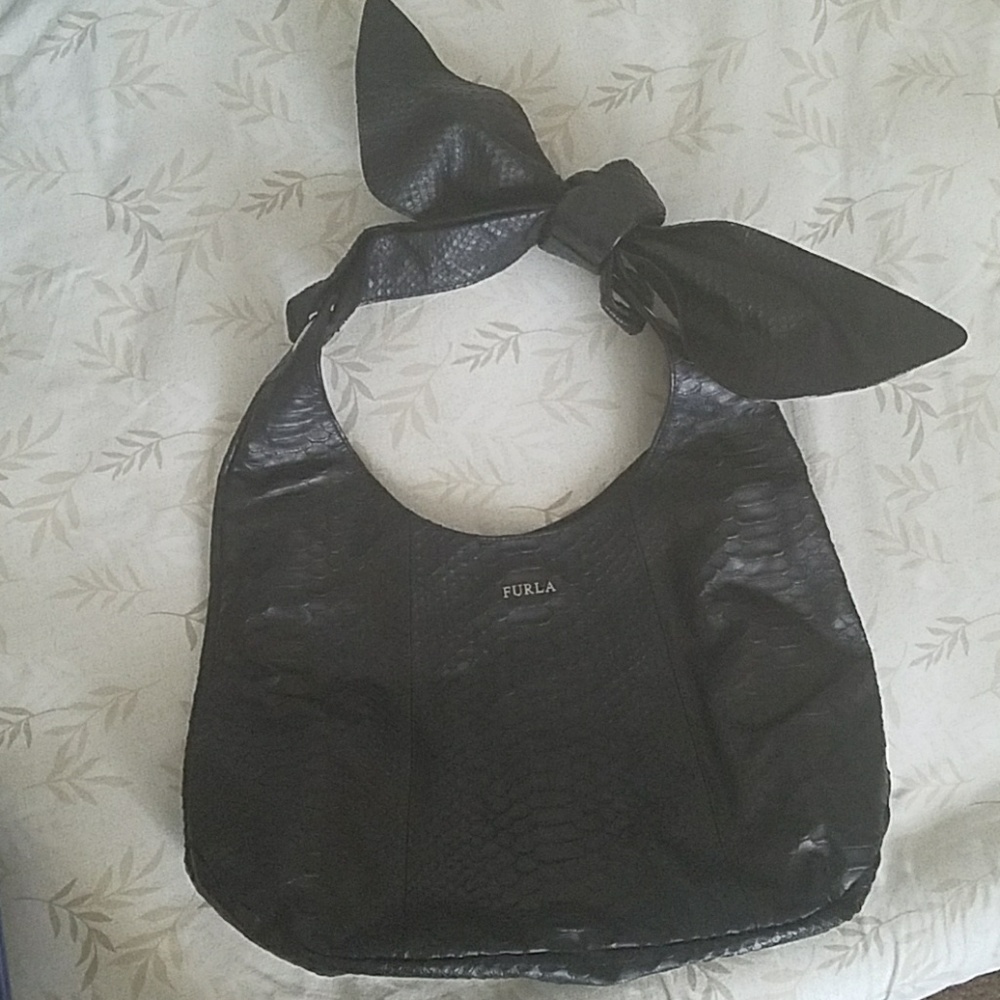 Black Furla handbag 👜